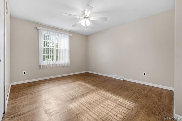 23228 Gilbar Street, Novi, MI 48375