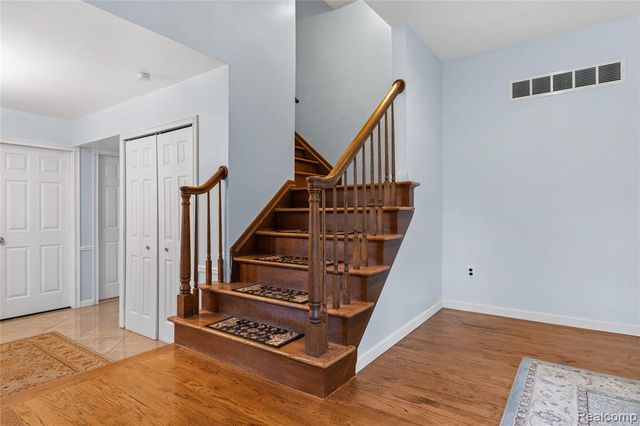23228 Gilbar Street, Novi, MI 48375