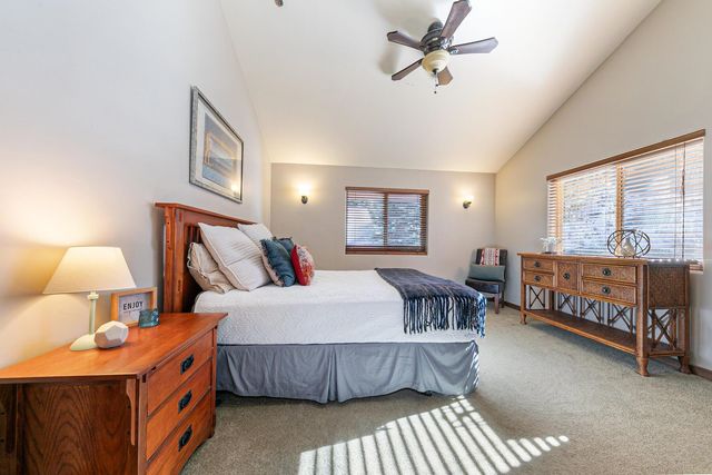 12349 Skislope Way, Truckee, CA 96161