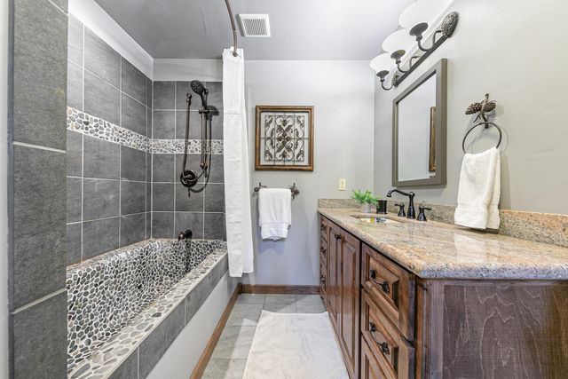 12349 Skislope Way, Truckee, CA 96161