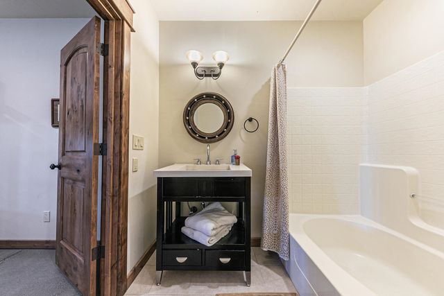 12349 Skislope Way, Truckee, CA 96161