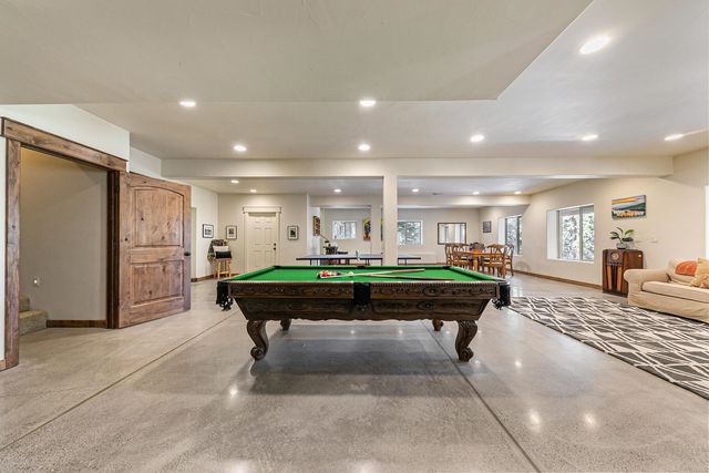 12349 Skislope Way, Truckee, CA 96161