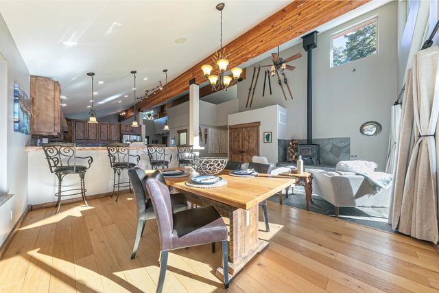 12349 Skislope Way, Truckee, CA 96161