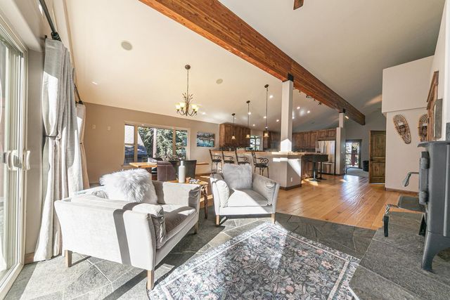 12349 Skislope Way, Truckee, CA 96161