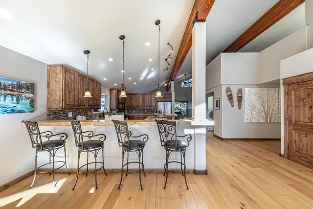 12349 Skislope Way, Truckee, CA 96161