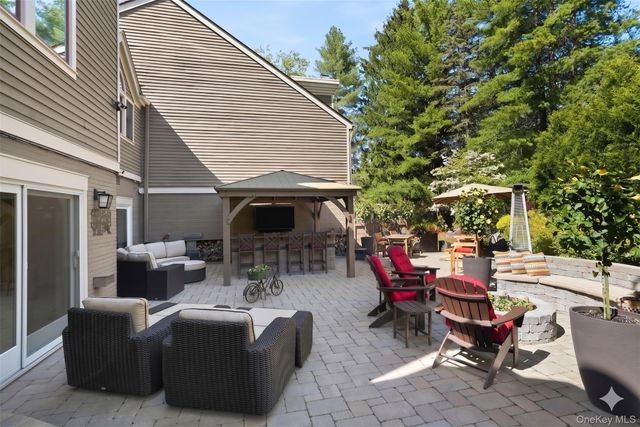 19 Clubhouse Lane, Scarsdale, NY 10583