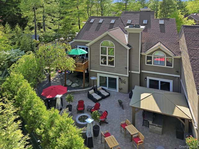 19 Clubhouse Lane, Scarsdale, NY 10583