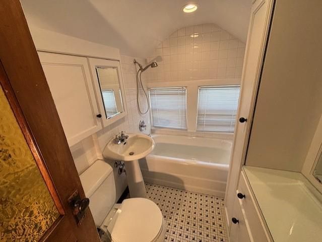 4215 Columbus Avenue, Minneapolis, MN 55407