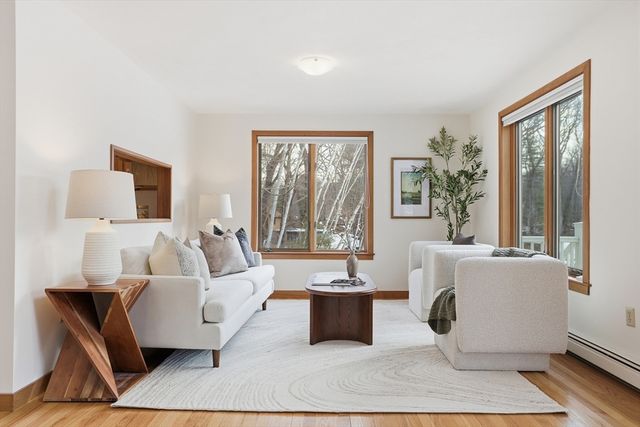 10 Laurel Lane, Groton, MA 01450