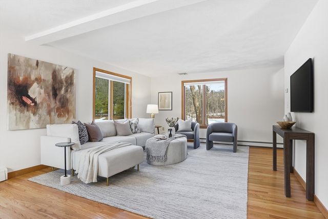 10 Laurel Lane, Groton, MA 01450