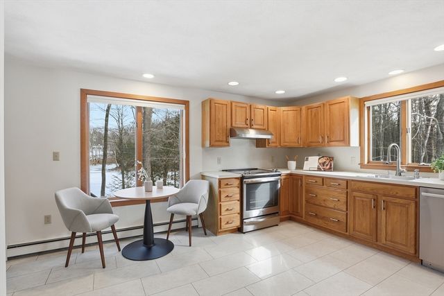 10 Laurel Lane, Groton, MA 01450
