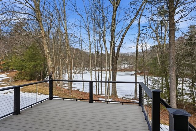 10 Laurel Lane, Groton, MA 01450