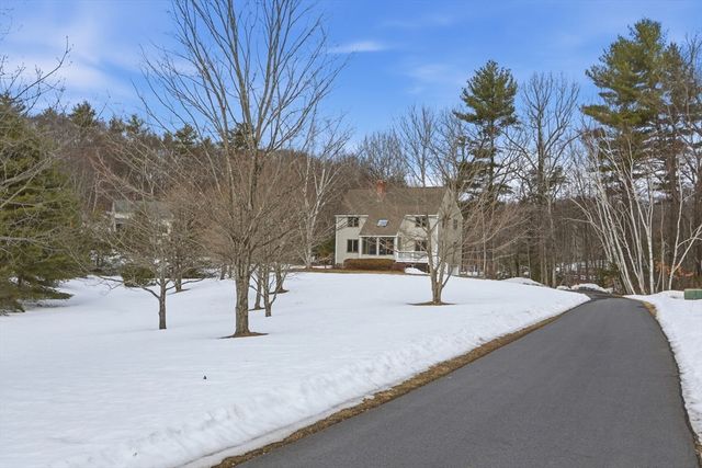 10 Laurel Lane, Groton, MA 01450