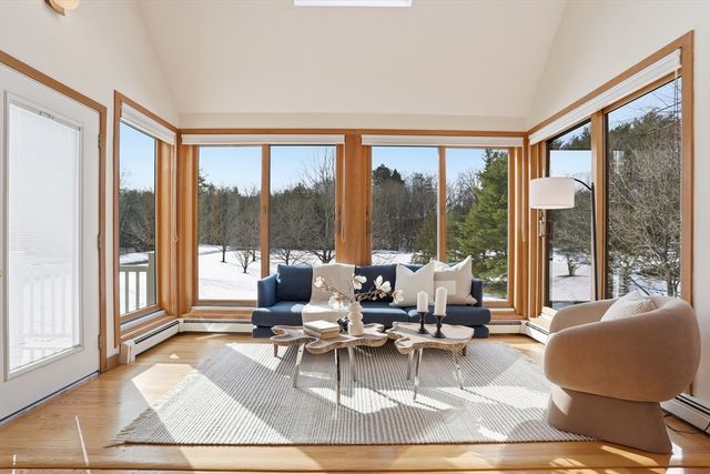 10 Laurel Lane, Groton, MA 01450