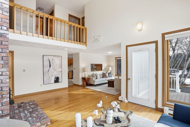 10 Laurel Lane, Groton, MA 01450