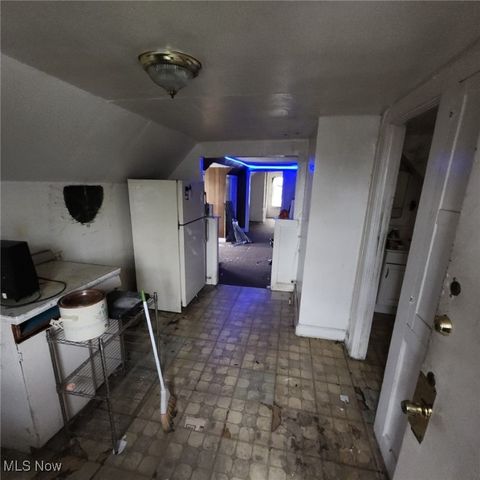 16204 Arcade Avenue, Cleveland, OH 44110