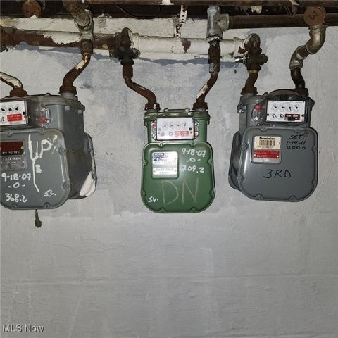 16204 Arcade Avenue, Cleveland, OH 44110