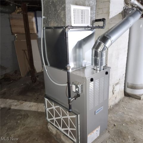 16204 Arcade Avenue, Cleveland, OH 44110