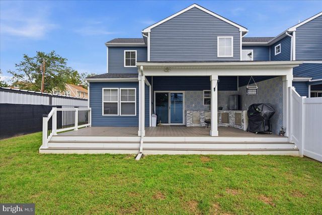 130 KOSSUTH ST, Riverside, NJ 08075