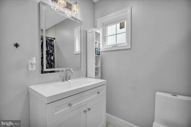 130 KOSSUTH ST, Riverside, NJ 08075