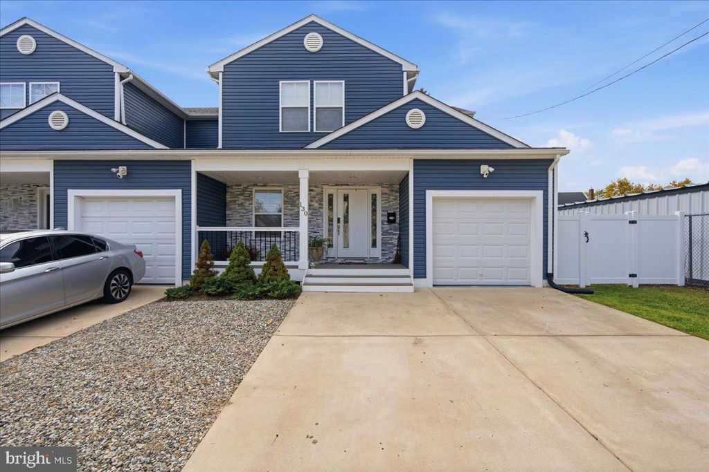 130 KOSSUTH ST, Riverside, NJ 08075