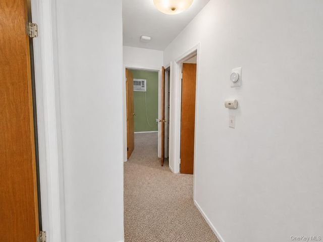 17 Fordham Road, West Babylon, NY 11704