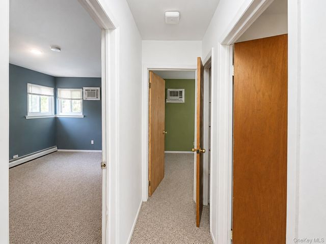 17 Fordham Road, West Babylon, NY 11704