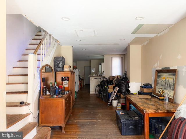 3232 N NEWKIRK ST, Philadelphia, PA 19129