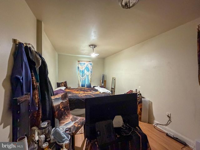 3232 N NEWKIRK ST, Philadelphia, PA 19129