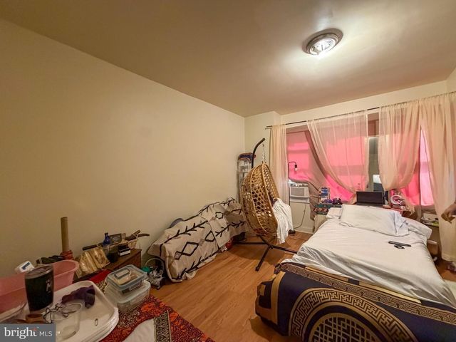 3232 N NEWKIRK ST, Philadelphia, PA 19129