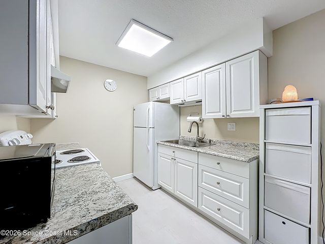 190 E Olmstead Drive F8, Titusville, FL 32780