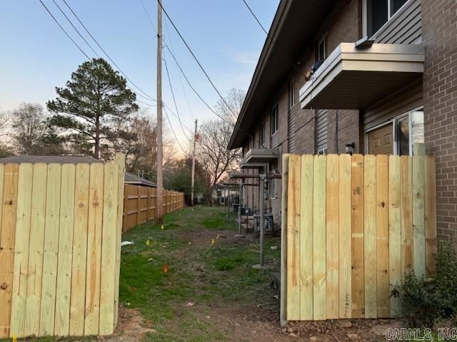 300 N Clinic Street, Searcy, AR 72143