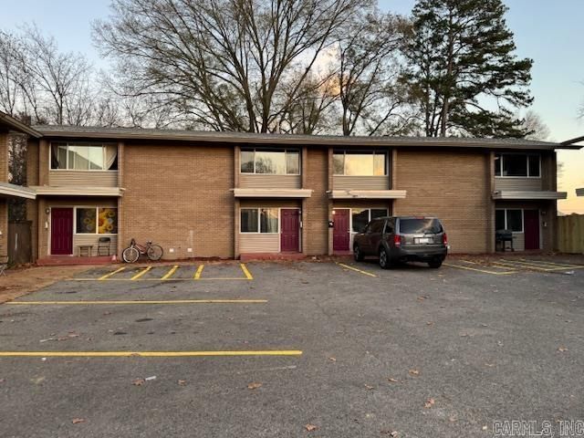 300 N Clinic Street, Searcy, AR 72143