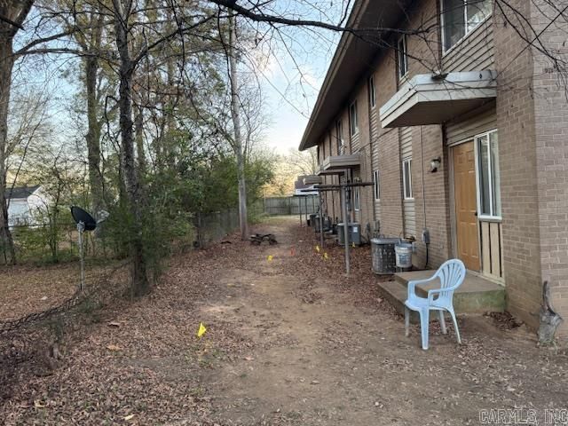 300 N Clinic Street, Searcy, AR 72143