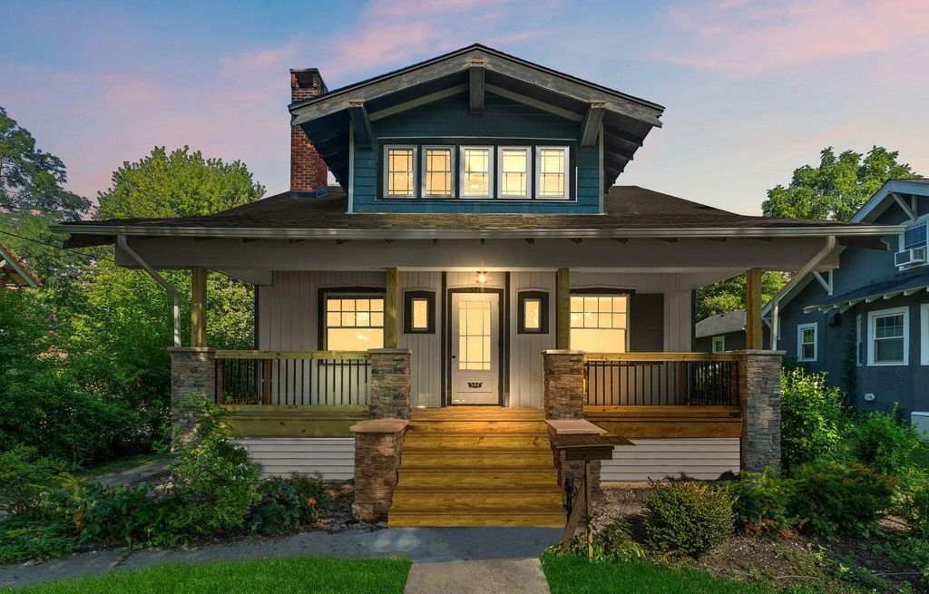 500 S Court Street, Crown Point, IN 46307