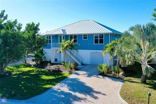 2479 Harbour LN, Sanibel, FL 33957