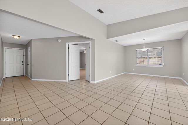 2039 CYPRESS LANDING Drive, Jacksonville, FL 32233