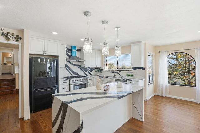 130 Georges Drive, Hollister, CA 95023