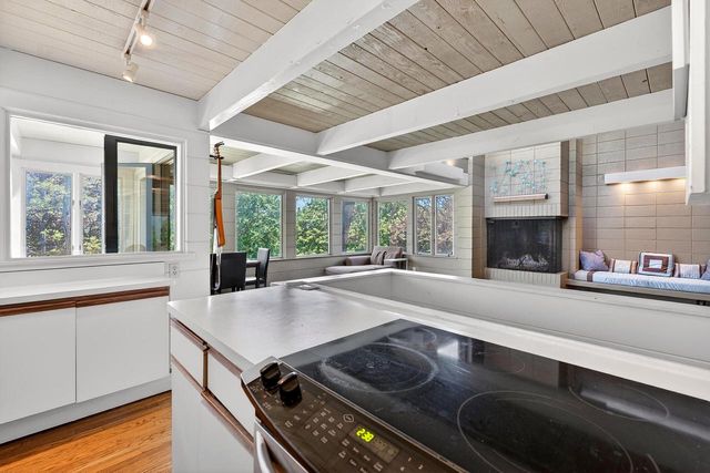 316 Oxford ROAD, Waukesha, WI 53186