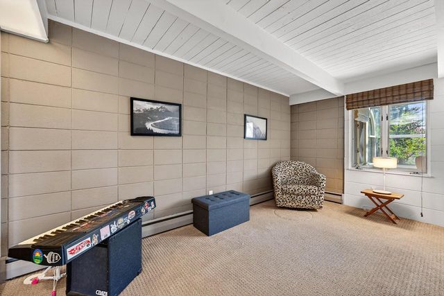 316 Oxford ROAD, Waukesha, WI 53186