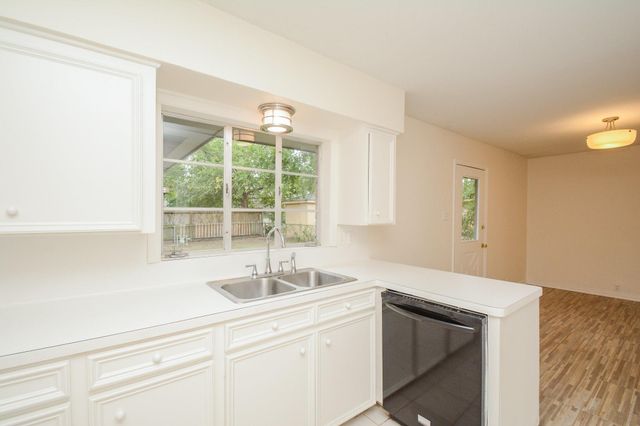 2203 Bron Holly Drive, Houston, TX 77018