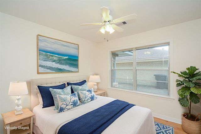 2203 Bron Holly Drive, Houston, TX 77018