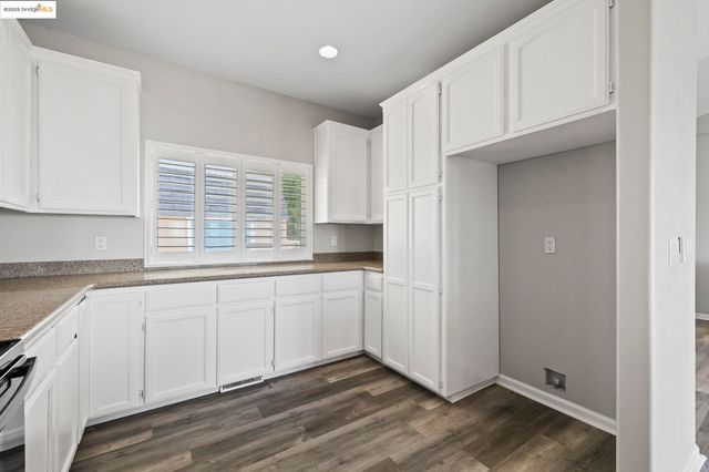 21200 Oman Drive, Soulsbyville, CA 95372