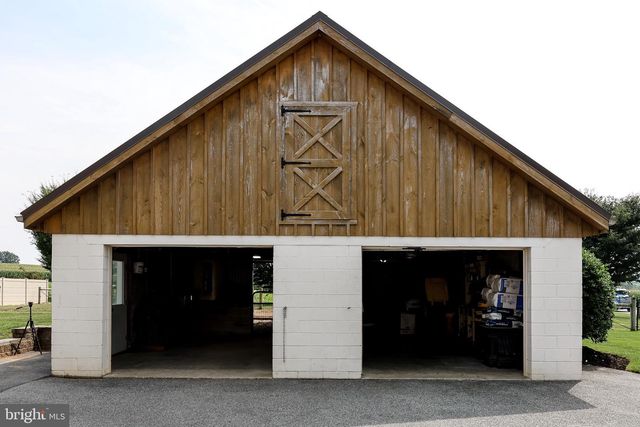 253 MEETINGHOUSE RD, Gap, PA 17527