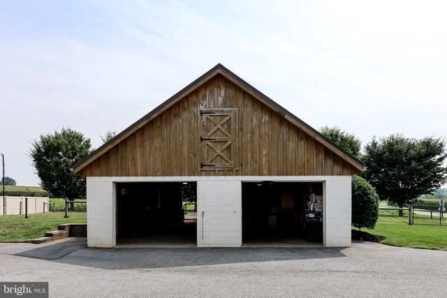 253 MEETINGHOUSE RD, Gap, PA 17527