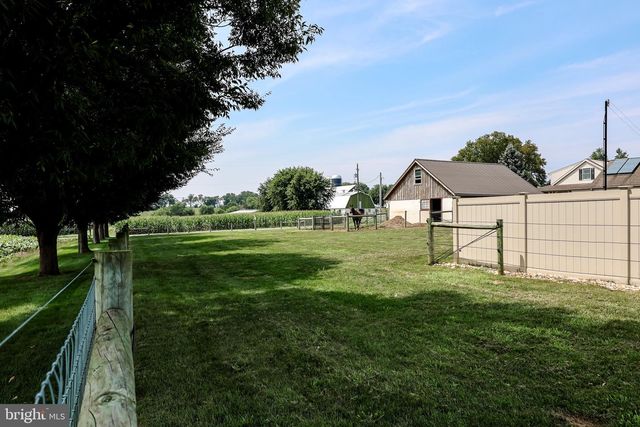 253 MEETINGHOUSE RD, Gap, PA 17527