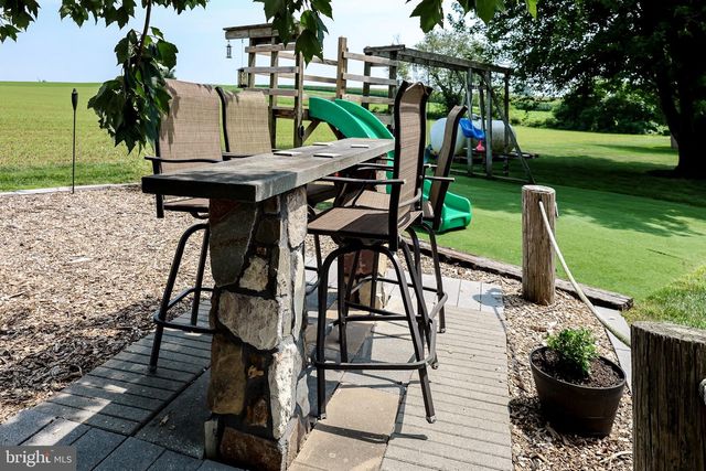 253 MEETINGHOUSE RD, Gap, PA 17527