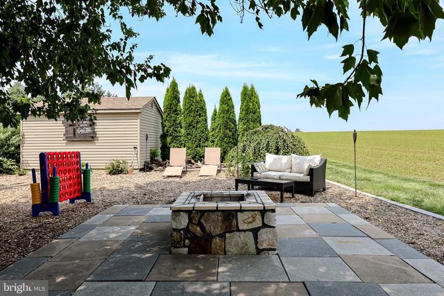 253 MEETINGHOUSE RD, Gap, PA 17527