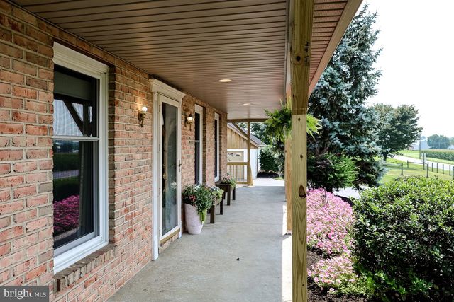 253 MEETINGHOUSE RD, Gap, PA 17527