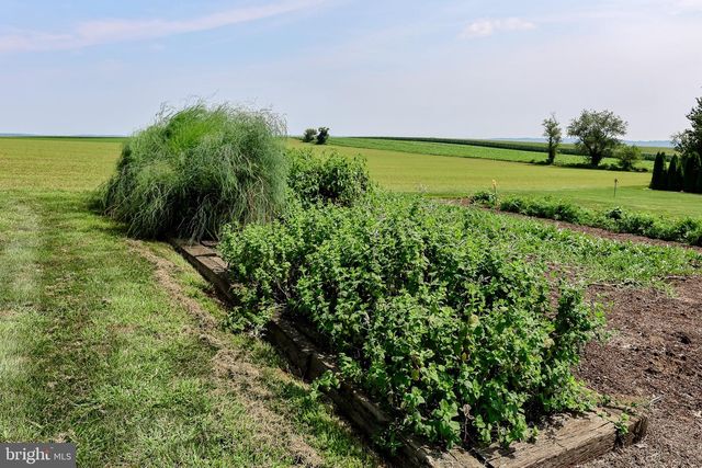 253 MEETINGHOUSE RD, Gap, PA 17527